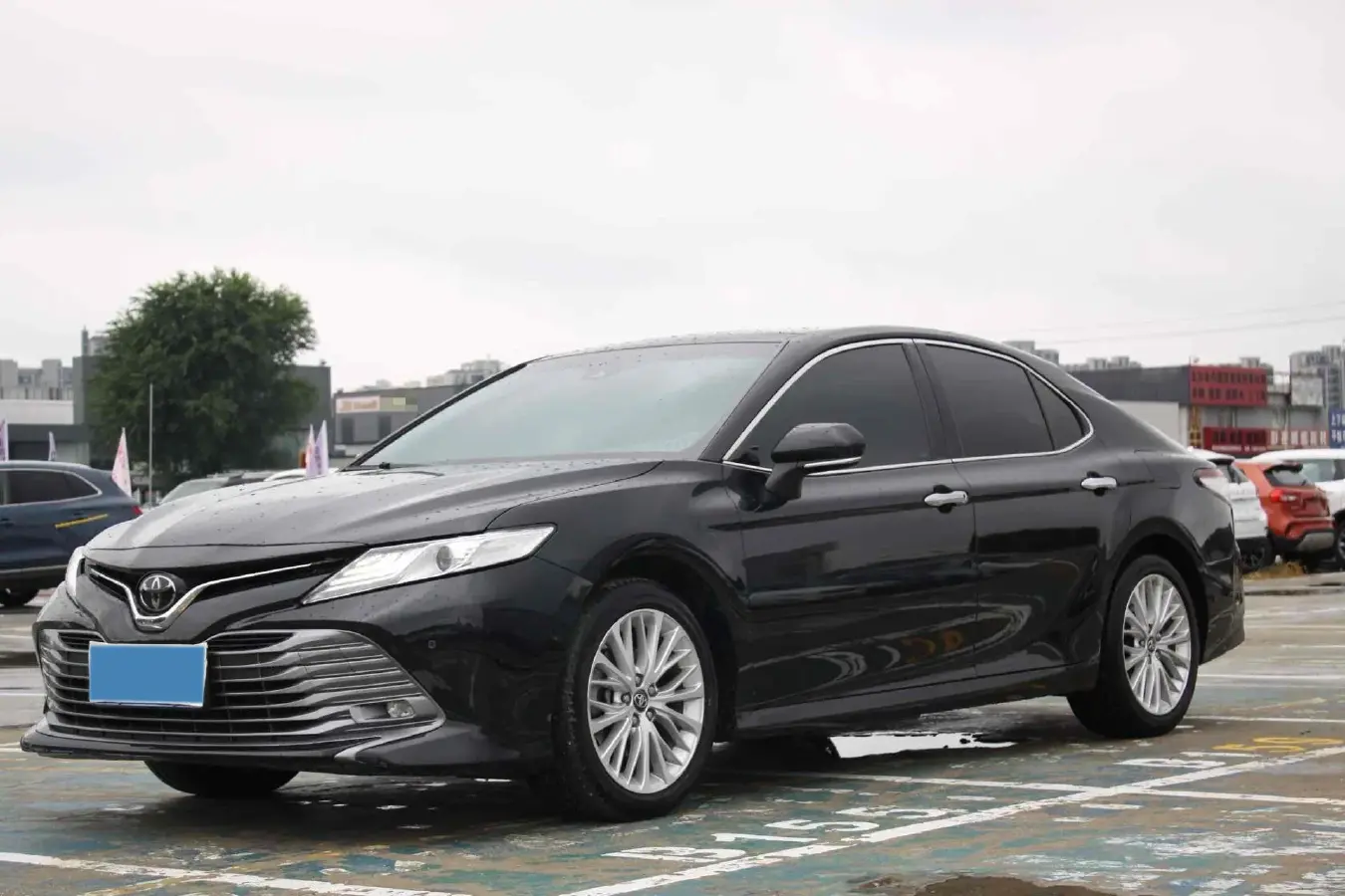 2019 Toyota Camry 2.5L 209HP L4 8AT