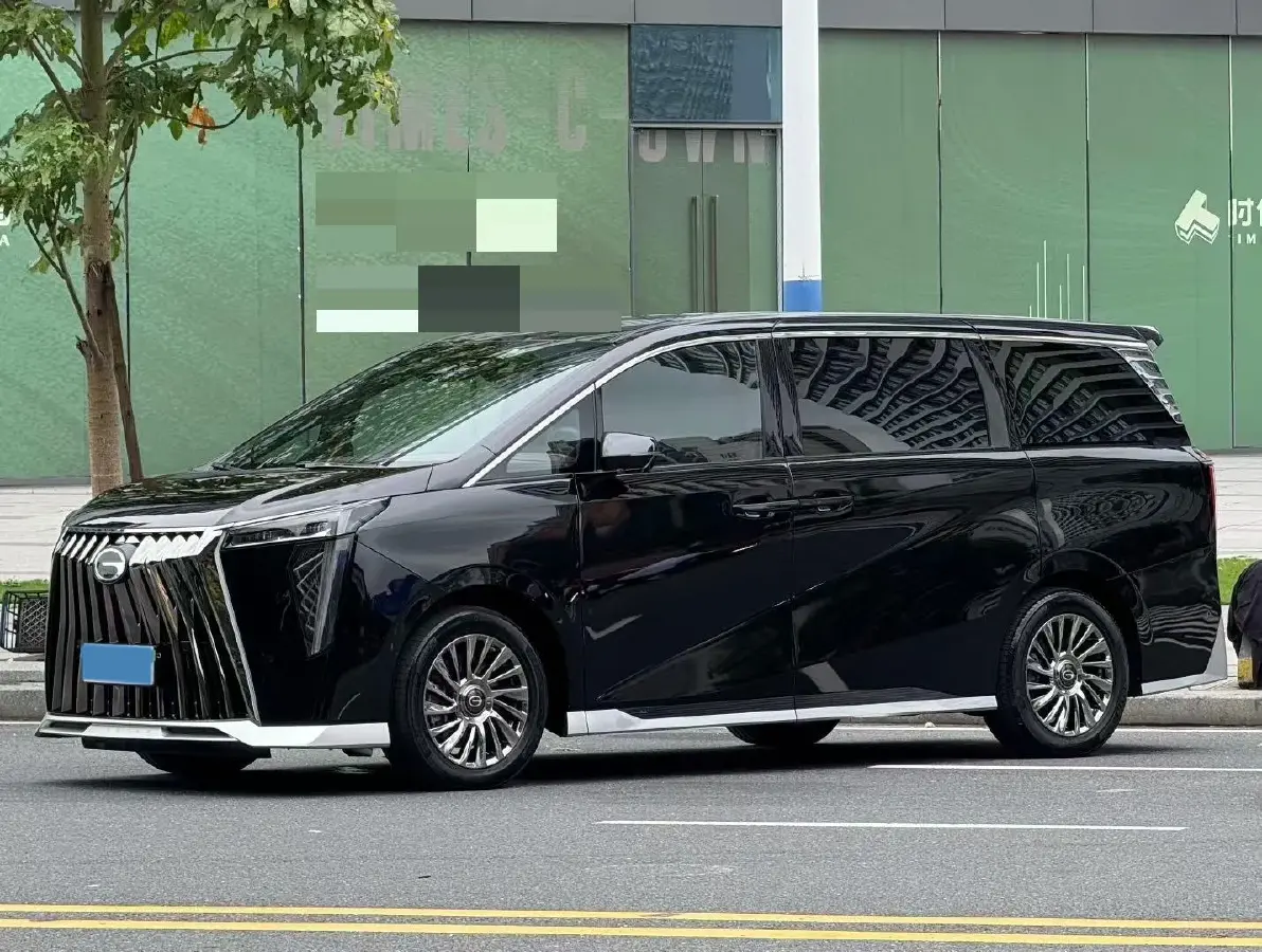 2023 GAC Trumpchi M8 2.0T 190HP L4 E-CVT Hybrid