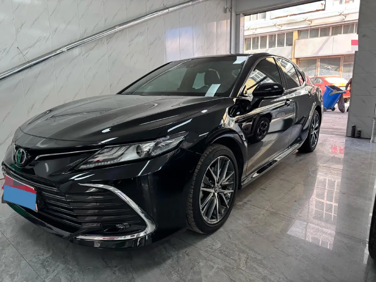 2021 Toyota Camry 2.5L 209HP L4 8AT