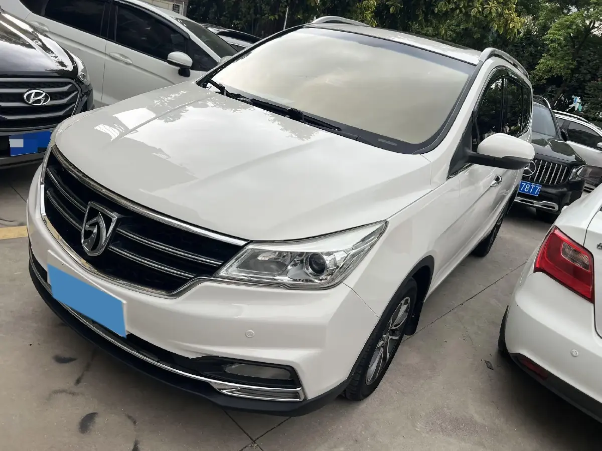 2017 BaoJun 730 1.5T 150HP L4 6MT