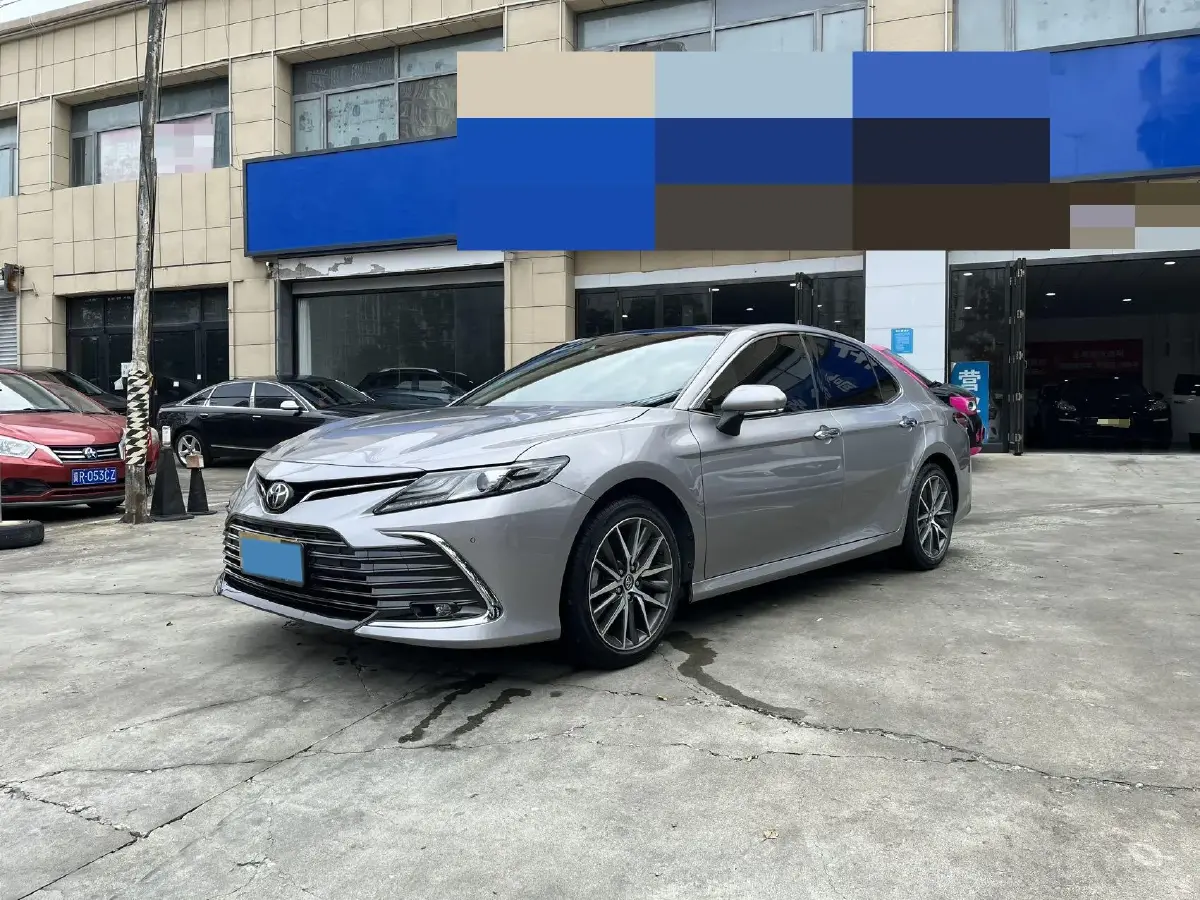 2021 Toyota Camry 2.5L 209HP L4 8AT