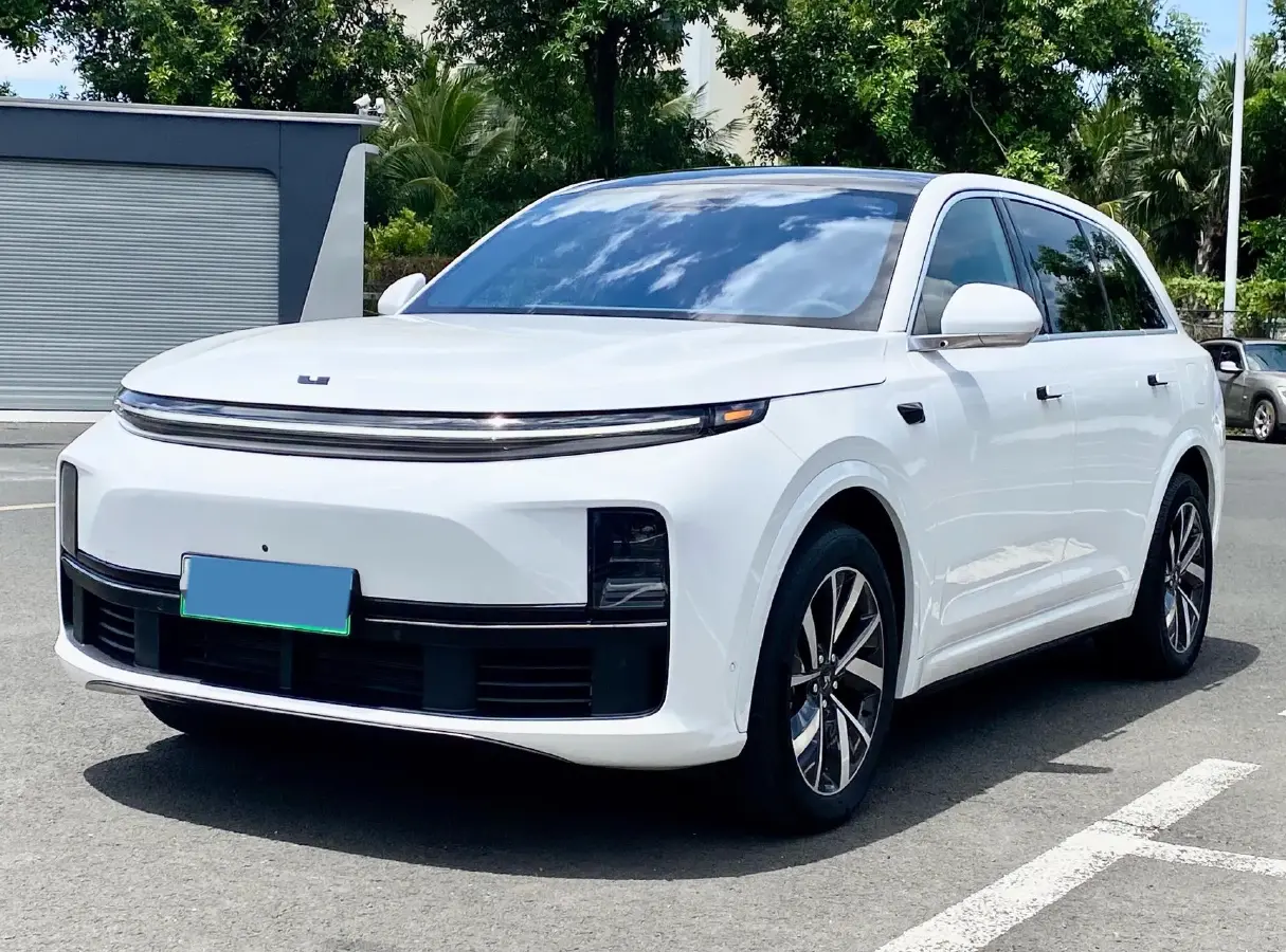 2023 Li L7 Range Extended 154HP REEV 40.9KWH
