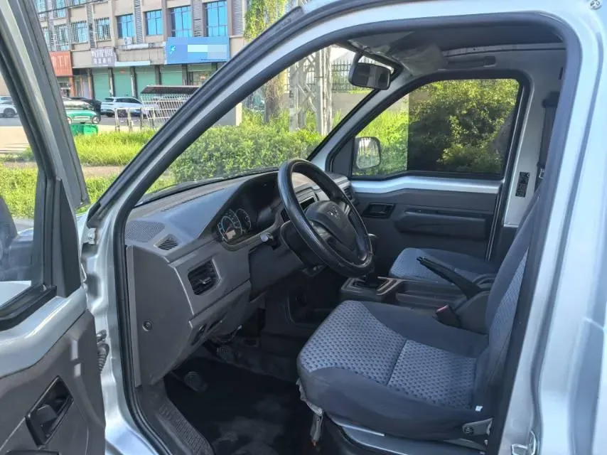 2021 WuLing RongGuang New Truck Special 1.8L 125HP L4 5MT,autocango,china used car exporter,china ev exporter,chinese used car exporter,chinese used ev exporter