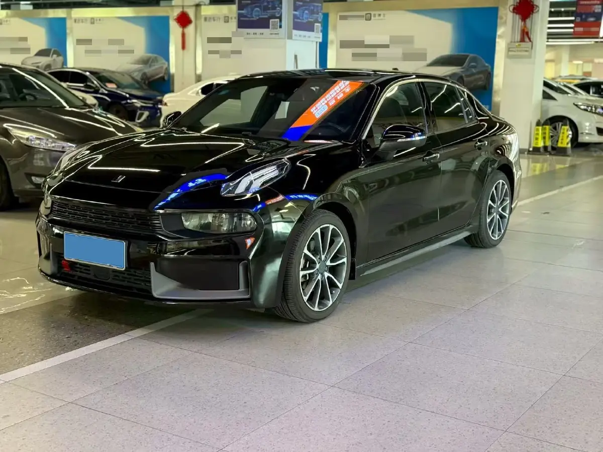 2019 LYNK&CO 03 2.0T 190HP L4 6AT