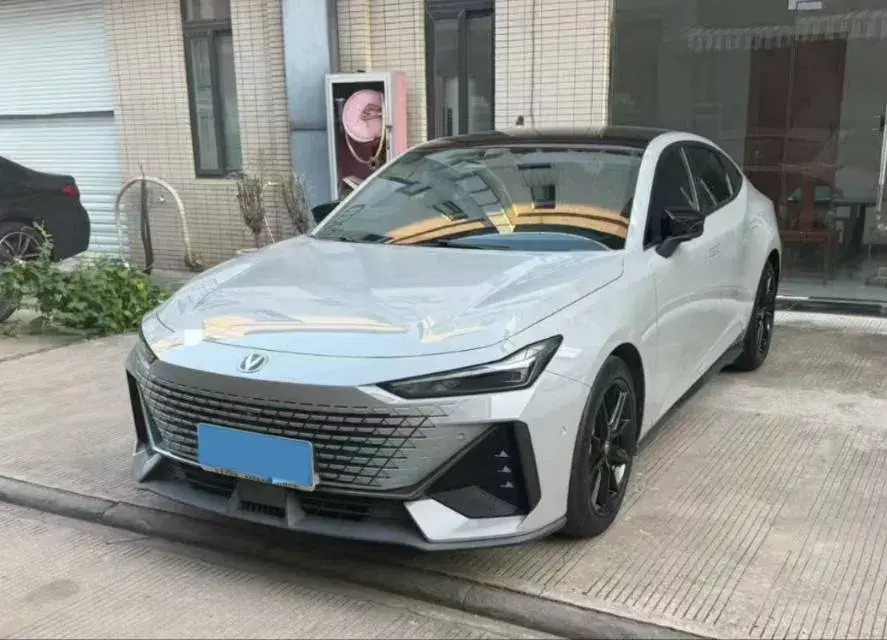 2022 ChangAn UNI-V 1.5T 188HP L4 7DCT