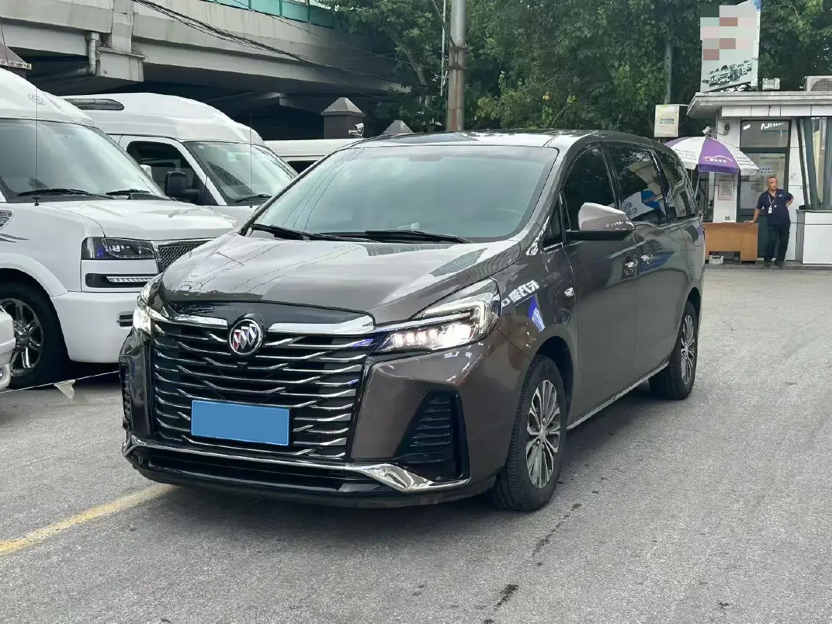 2023 Buick GL8 2.0T 237HP L4 9AT