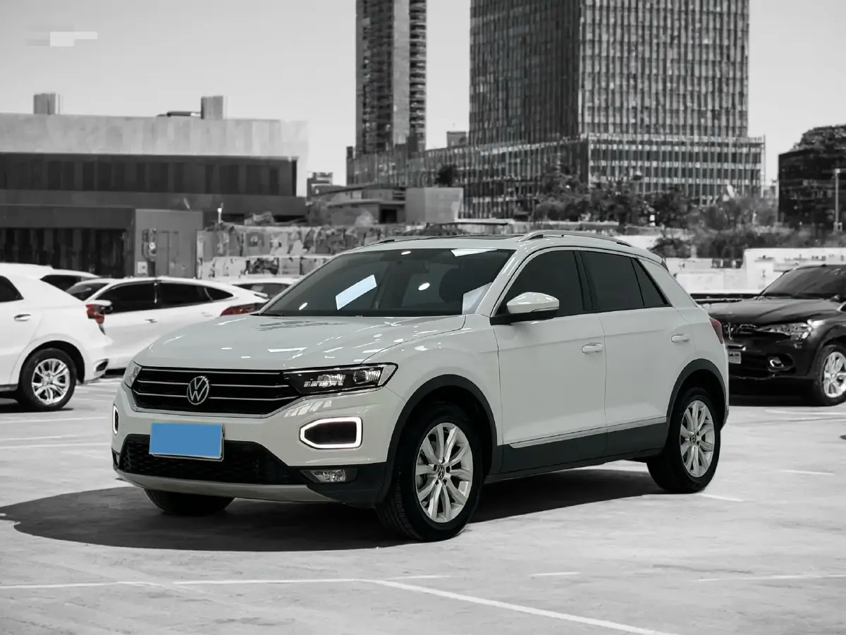 2022 Volkswagen T-Roc 1.4T 150HP L4 7DCT