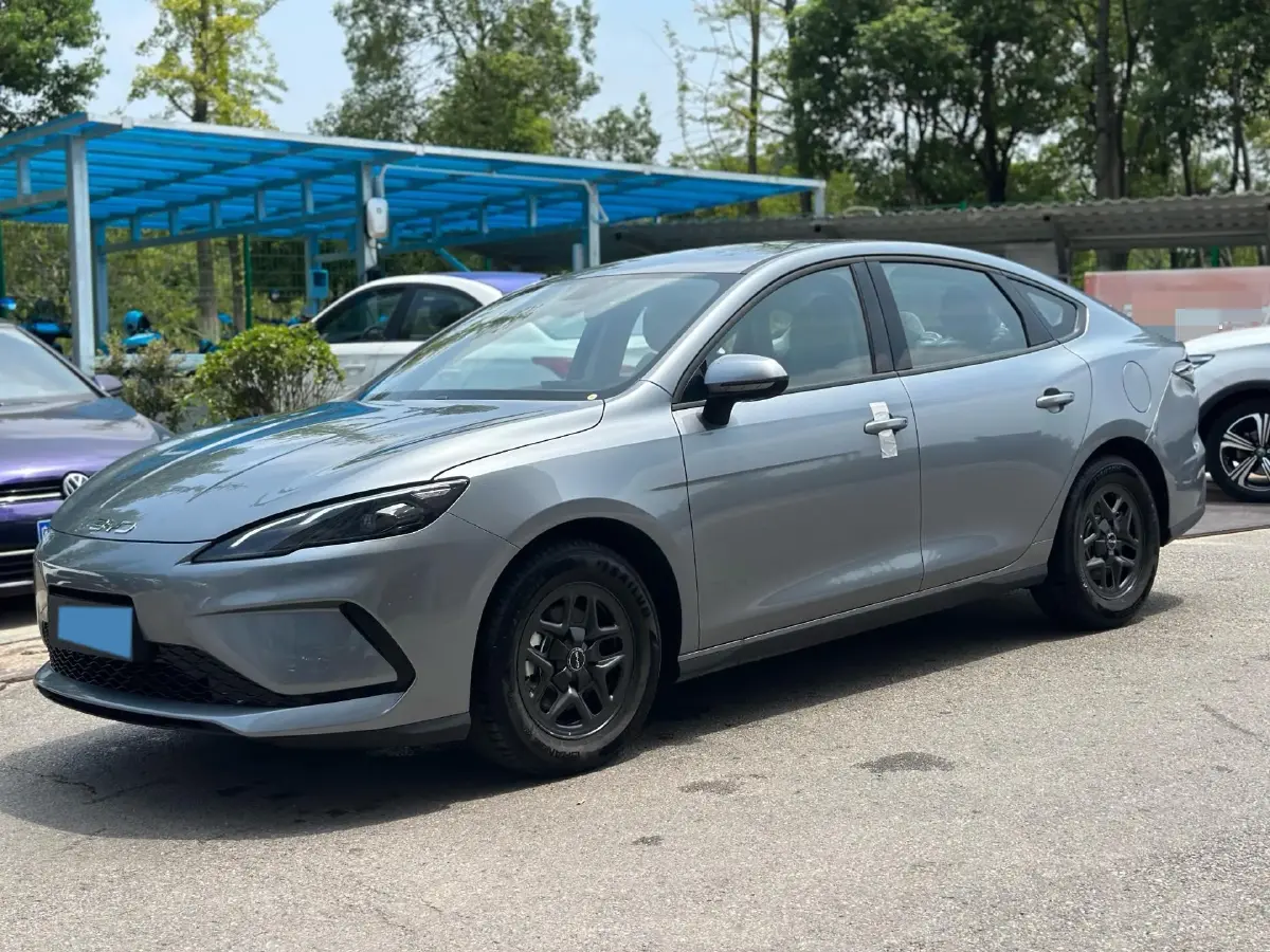 2025 BYD Seal05 DM-i 1.5L 101HP L4 E-CVT PHEV 7.68KWH