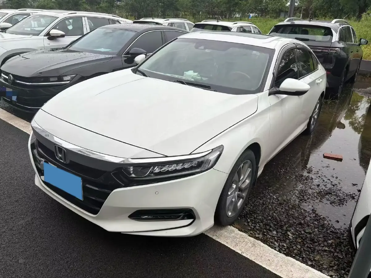 2018 Honda Accord 1.5T 194HP L4 CVT