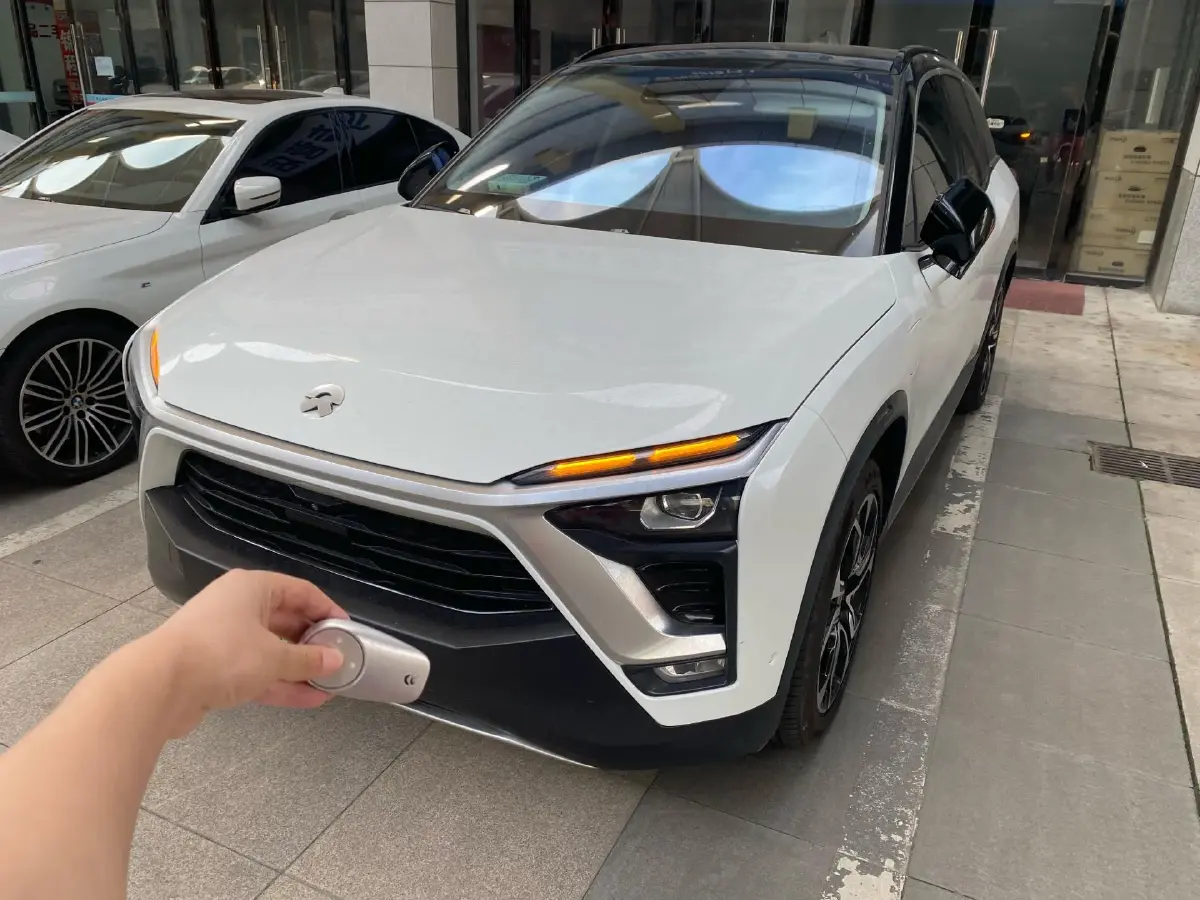 2018 NIO ES8 BEV 70KWH