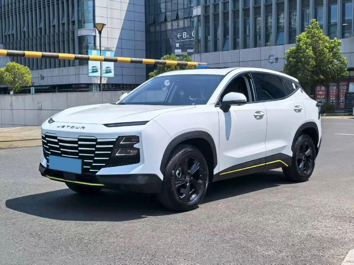 2024 Jetour DASHING 1.5T 156HP L4 6DCT