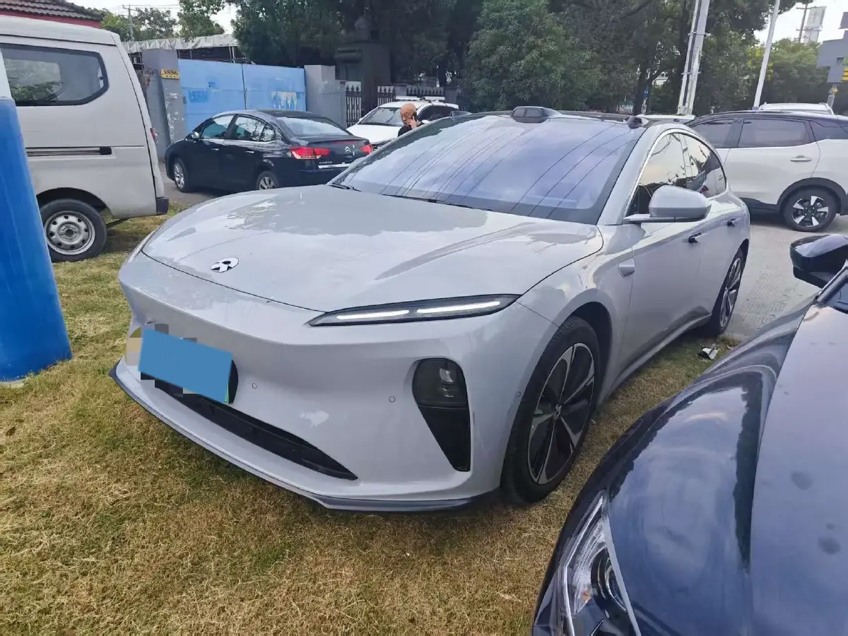 2024 NIO ET5T BEV 75KWH