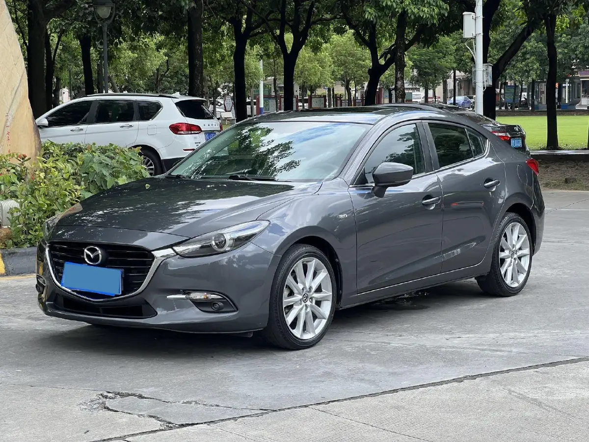 2017 Mazda 3 Axela 1.5L 117HP L4 6AT