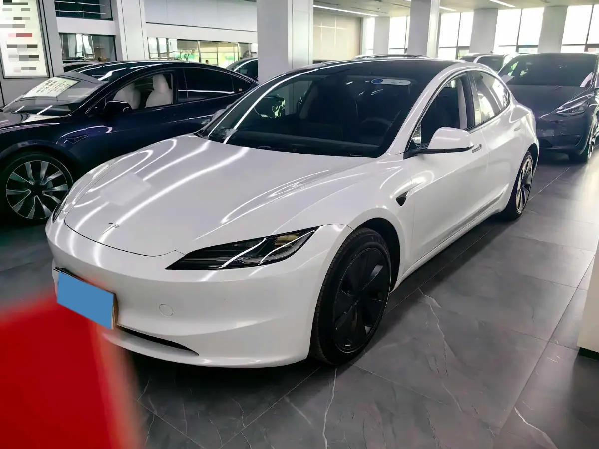 2023 Tesla Model 3 BEV 60KWH