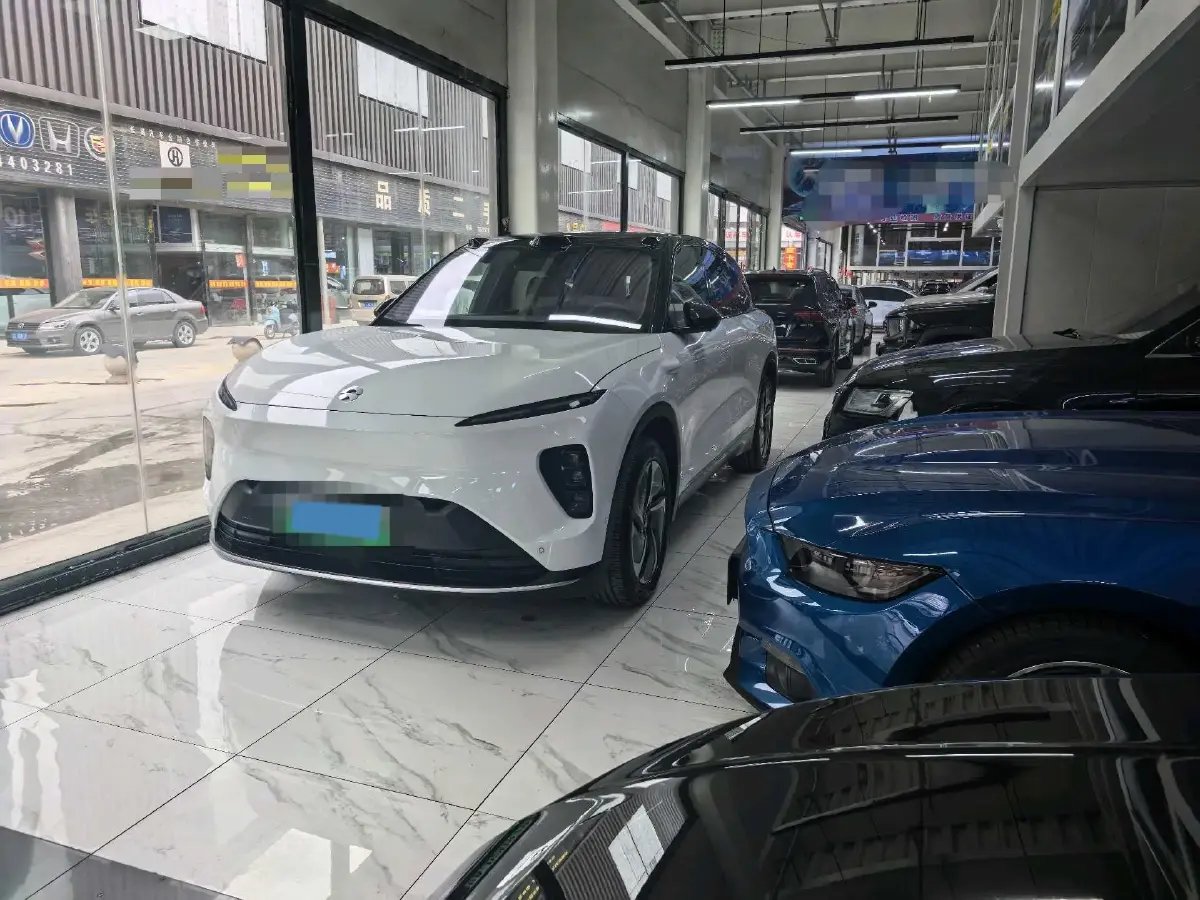 2024 NIO ES8 BEV 75KWH