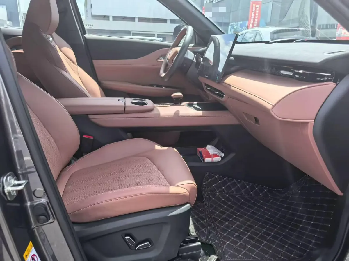 2025 ChangAn UNI-Z 1.5T 188HP L4 7DCT,autocango,china used car exporter,china ev exporter,chinese used car exporter,chinese used ev exporter