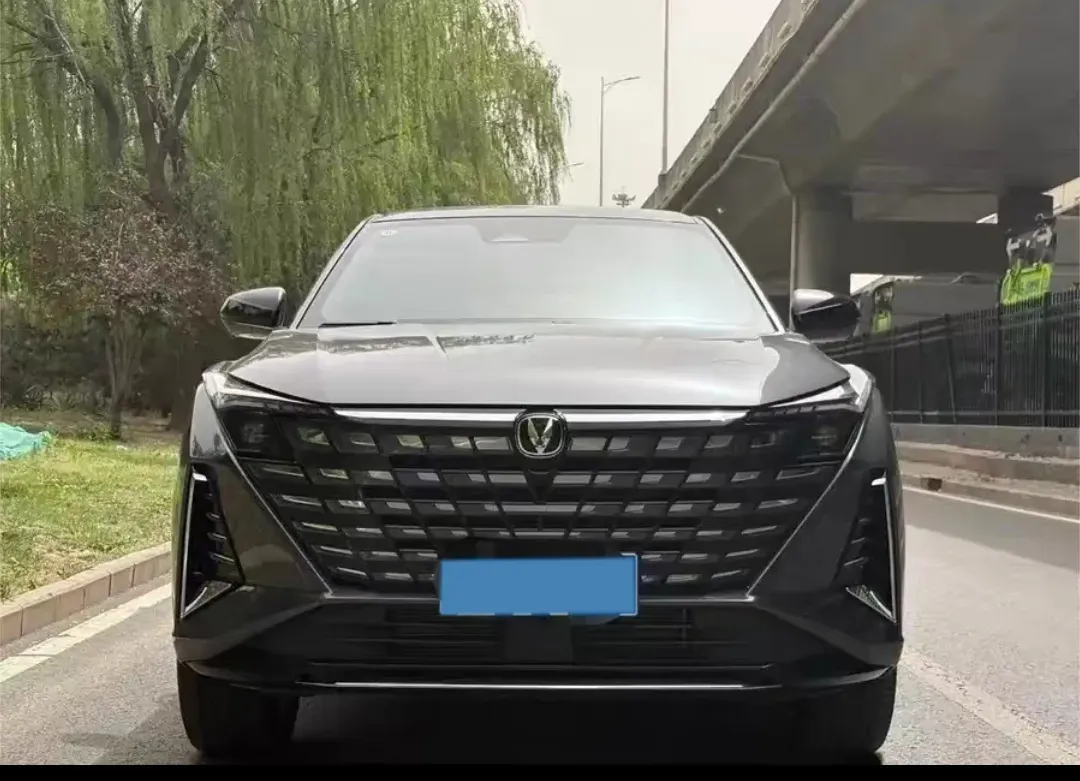 2025 ChangAn UNI-Z 1.5T 188HP L4 7DCT,autocango,china used car exporter,china ev exporter,chinese used car exporter,chinese used ev exporter