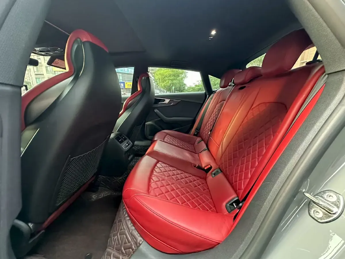 2022 Audi S5 3.0T 354HP V6 8AT,autocango,china used car exporter,china ev exporter,chinese used car exporter,chinese used ev exporter