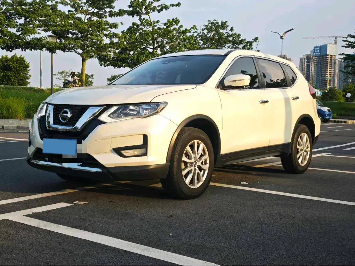 2022 Nissan X-Trail 2.0L 151HP L4 CVT