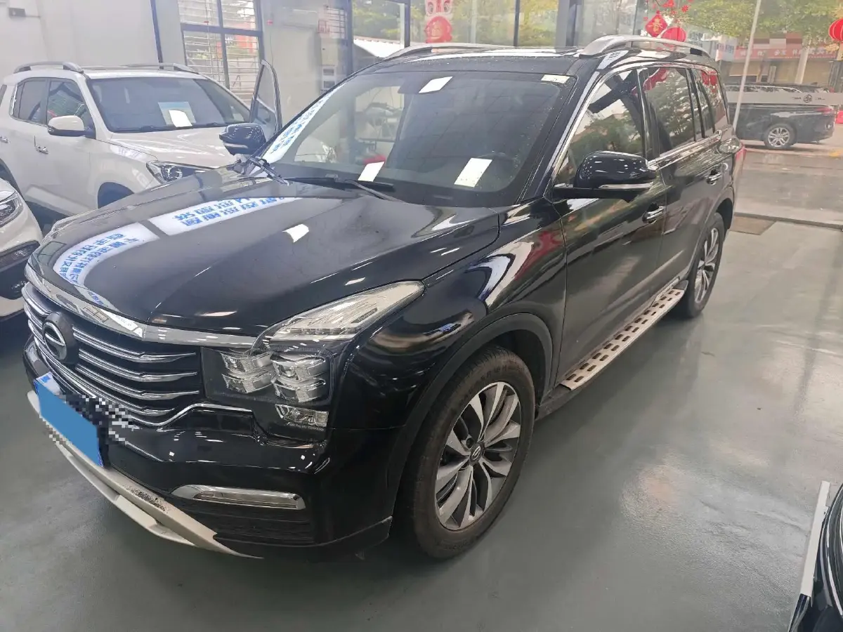 2017 GAC Trumpchi GS8 2.0T 201HP L4 6AT