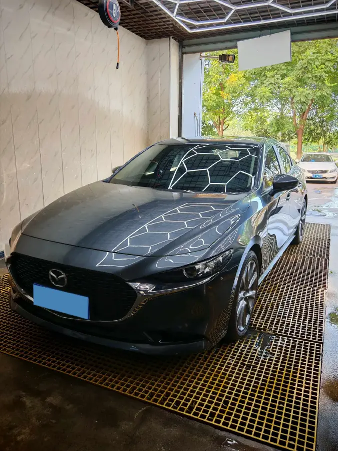 2020 Mazda 3 Axela 2.0L 158HP L4 6AT