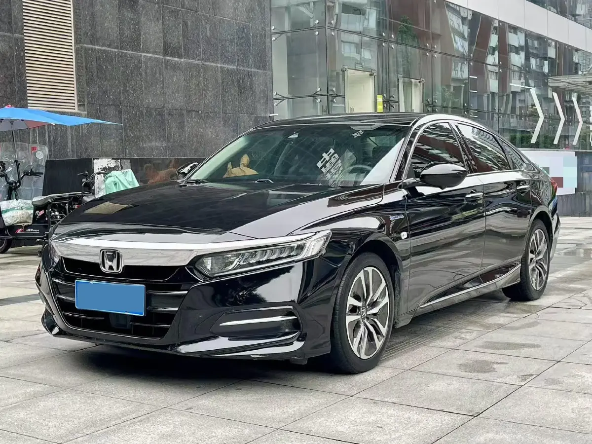 2018 Honda Accord 2.0L 146HP L4 E-CVT Hybrid