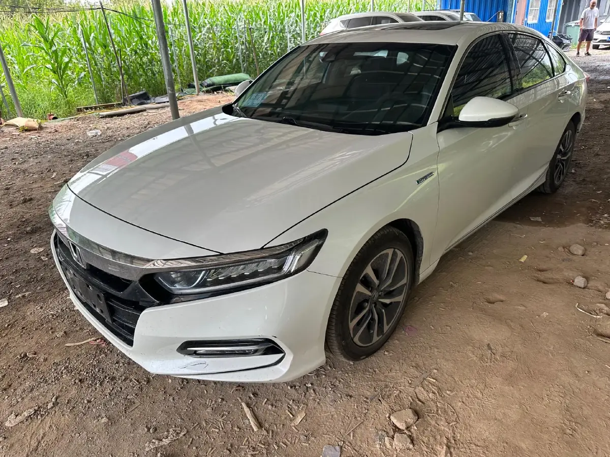 2018 Honda Accord 2.0L 146HP L4 E-CVT Hybrid