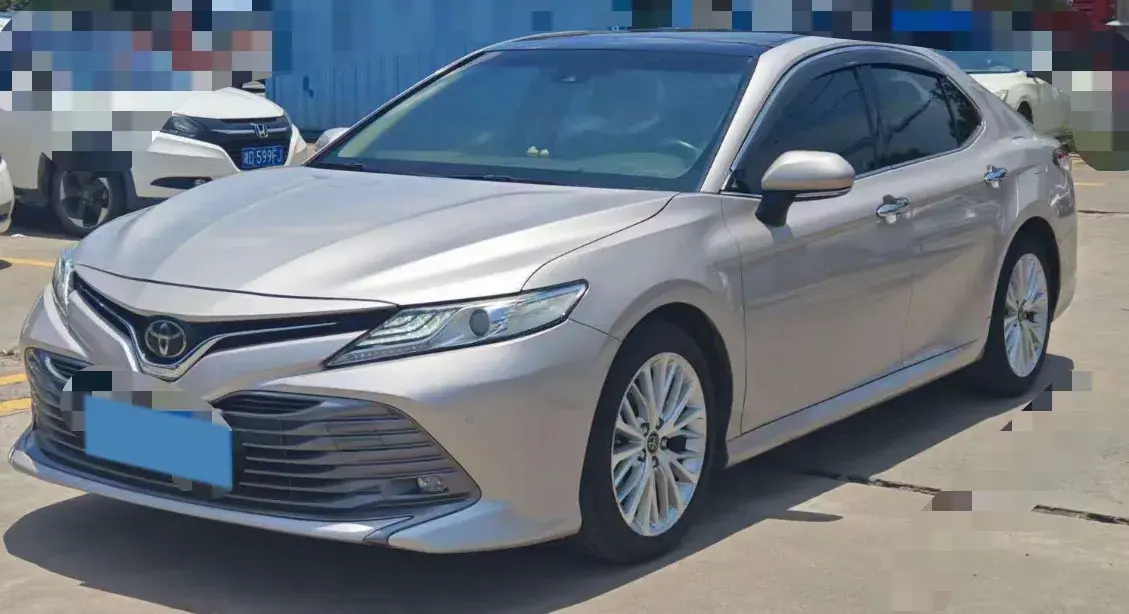 2021 Toyota Camry 2.5L 209HP L4 8AT