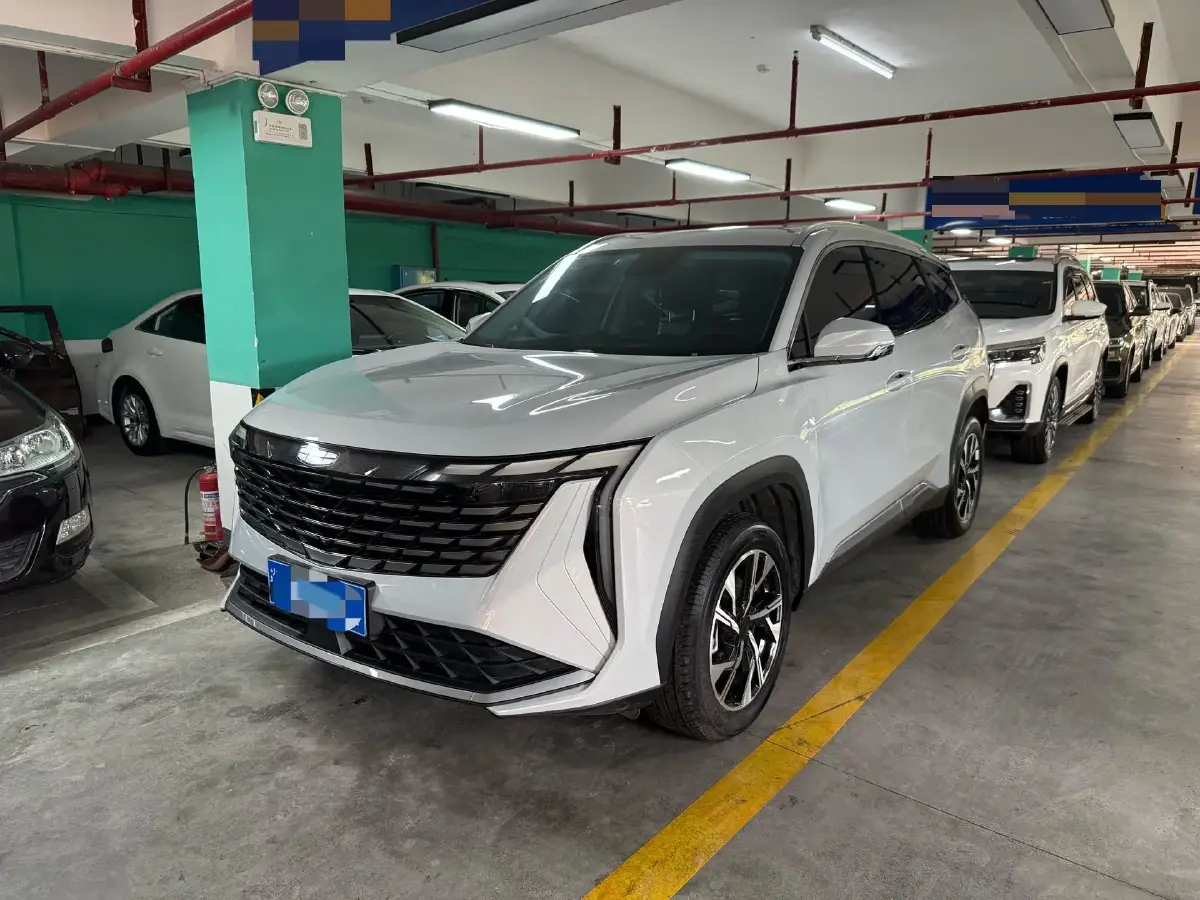 2024 Geely StarRay 1.5T 181HP L4 7DCT