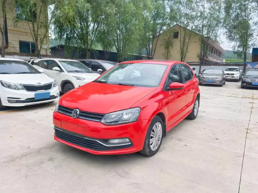2016 Volkswagen Polo 1.6L 110HP L4 6AT
