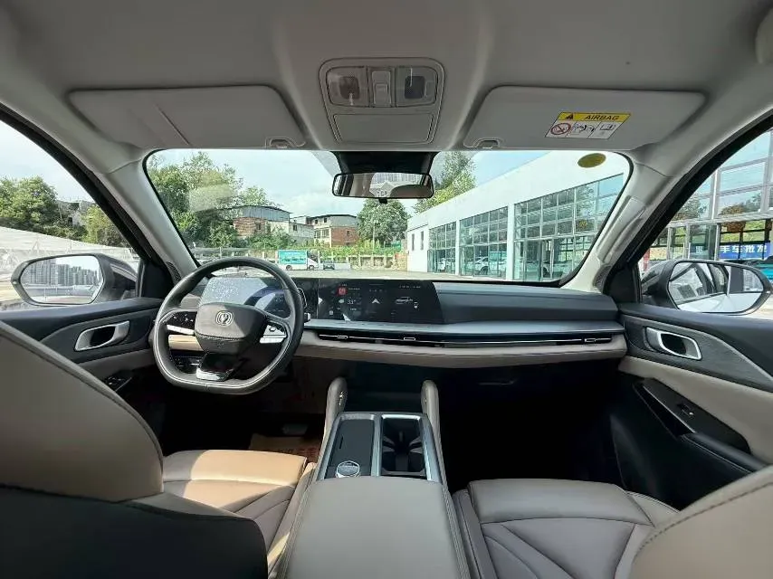 2024 ChangAn Hunter 2.0T 190HP L4 REEV 31.18KWH,autocango,china used car exporter,china ev exporter,chinese used car exporter,chinese used ev exporter