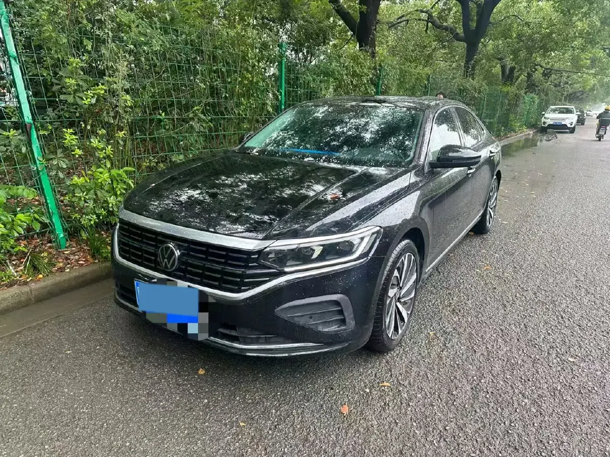 2021 Volkswagen Passat 2.0T 186HP L4 7DCT