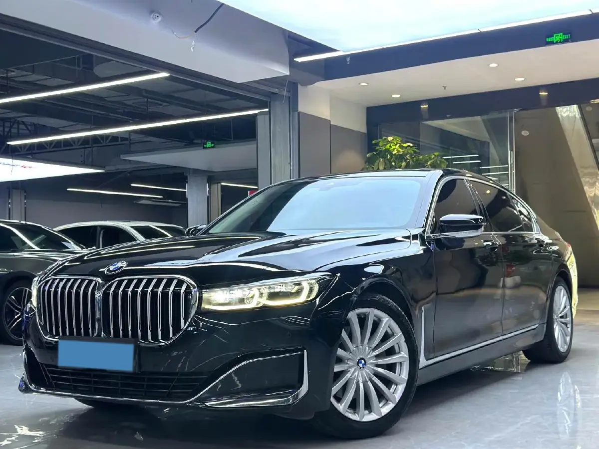 2021 BMW 7 Series 2.0T 265HP L4 8AT