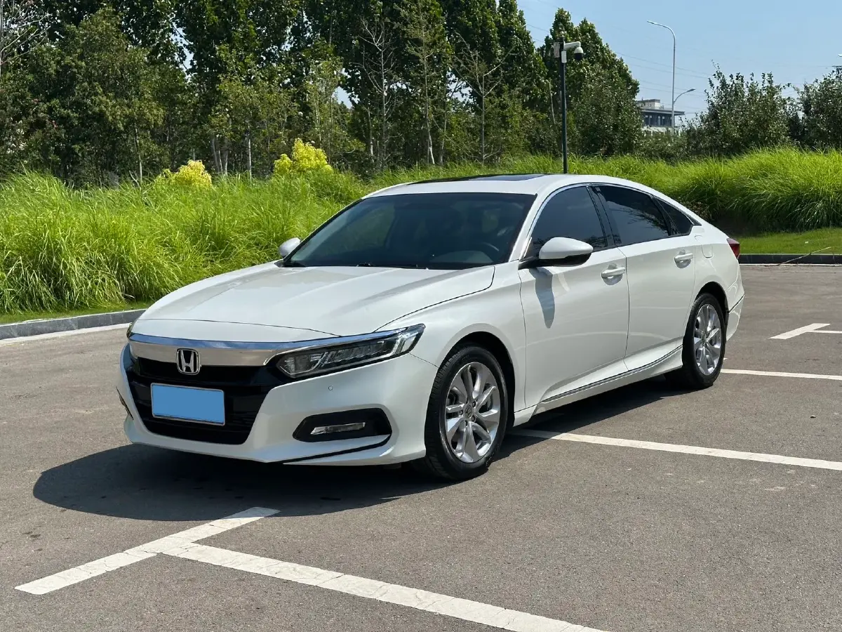 2018 Honda Accord 1.5T 194HP L4 CVT