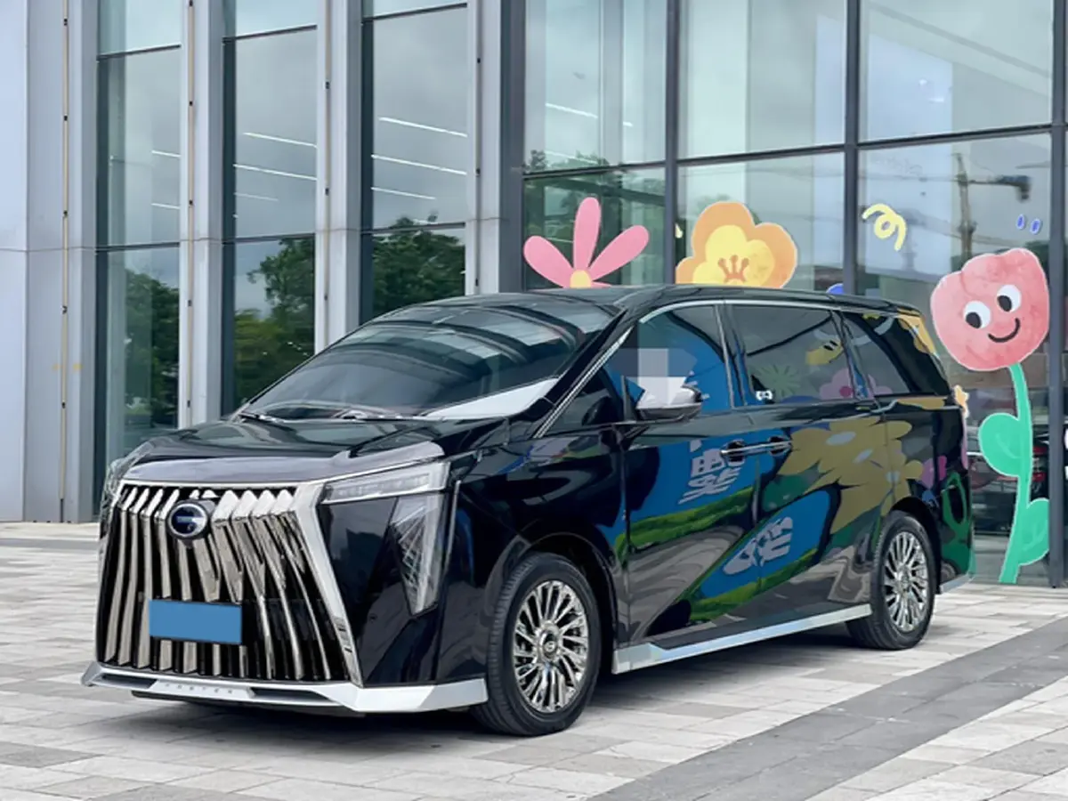 2023 GAC Trumpchi M8 2.0T 190HP L4 E-CVT Hybrid