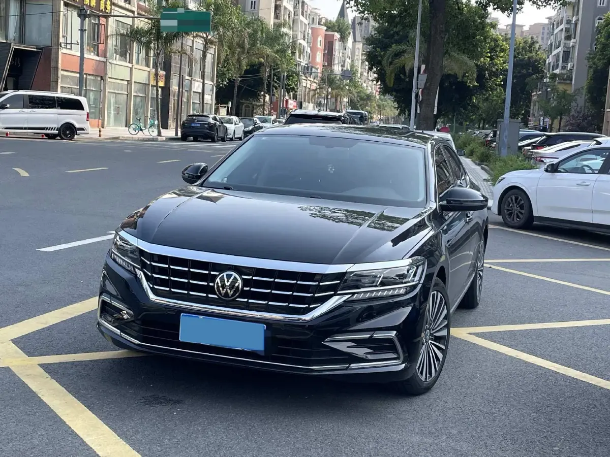 2021 Volkswagen Passat 2.0T 186HP L4 7DCT