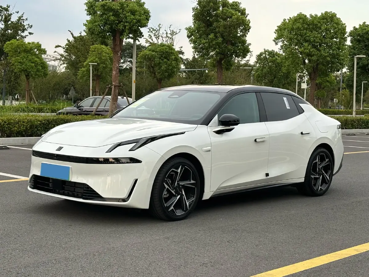 2025 LYNK&CO 06 EM-P 1.5L 120HP L4 3DHT PHEV 19.09KWH