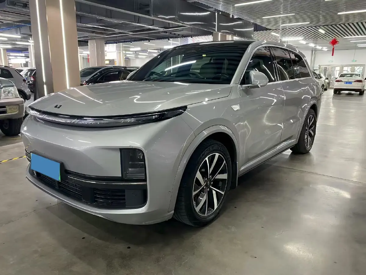 2023 Li L8 Range Extended 154HP REEV 40.9KWH