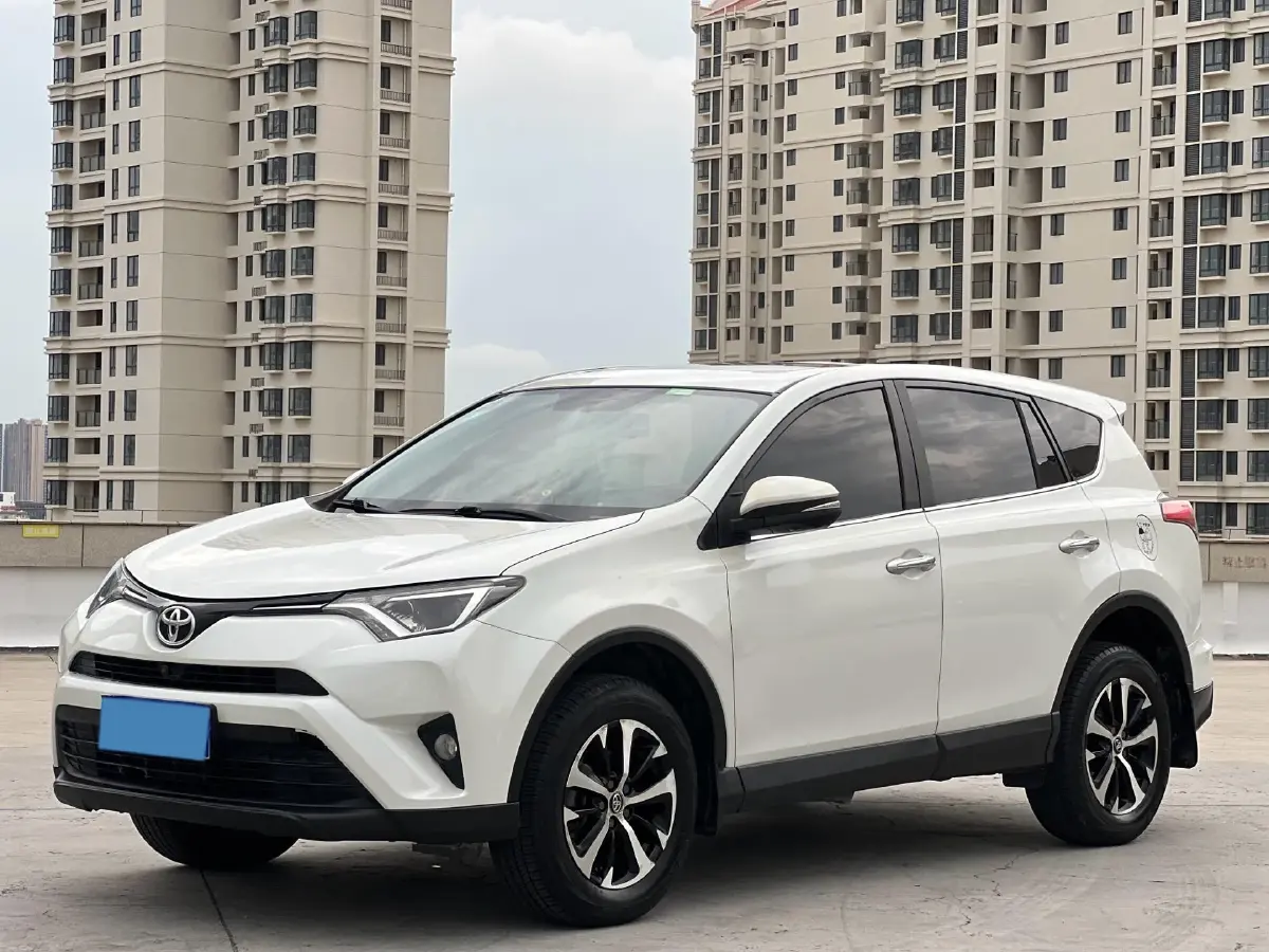 2019 Toyota RAV4 2.0L 151HP L4 CVT