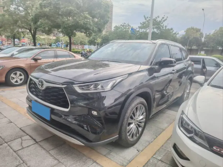 2024 Toyota Highlander 2.0T 248HP L4 8AT