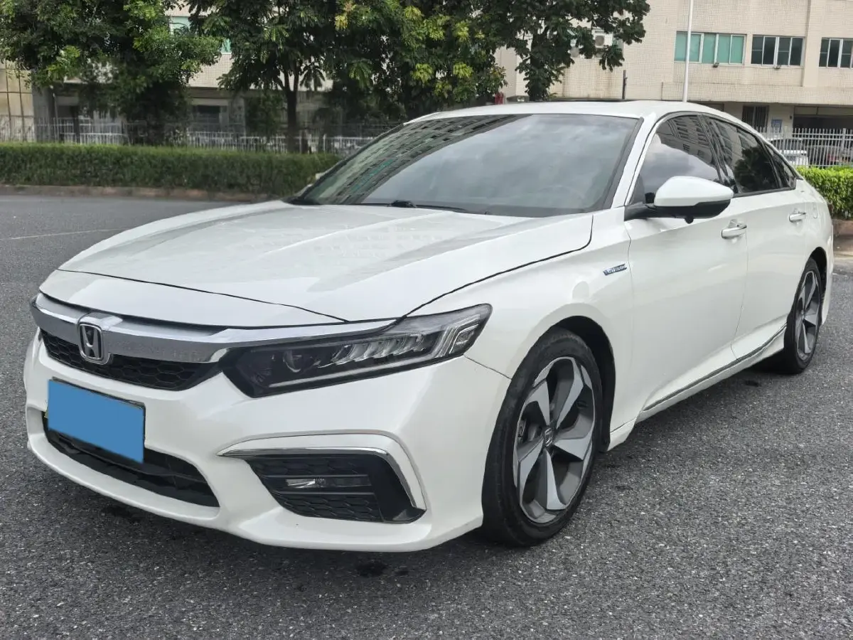 2019 Honda Inspire 2.0L 146HP L4 E-CVT Hybrid