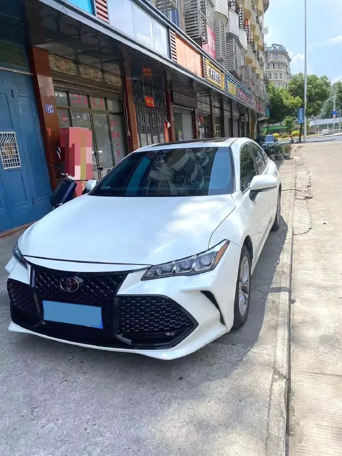 2021 Toyota Avalon 2.5L 209HP L4 8AT