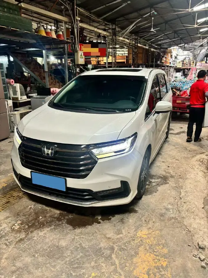 2022 Honda Odyssey 2.0L 146HP L4 E-CVT Hybrid