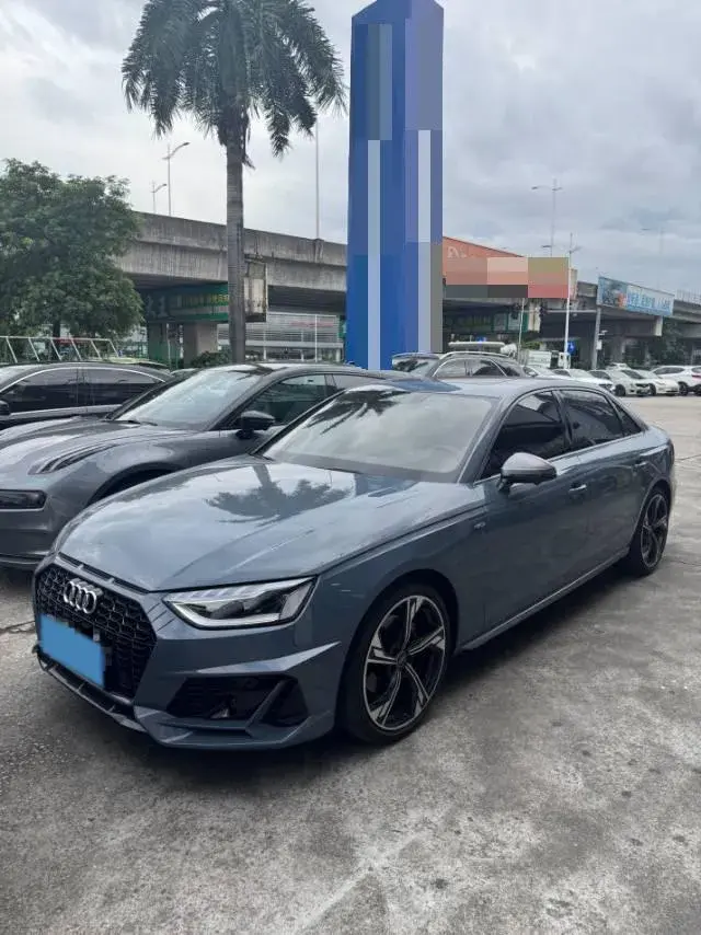 2022 Audi A4L 2.0T 190HP L4 7DCT