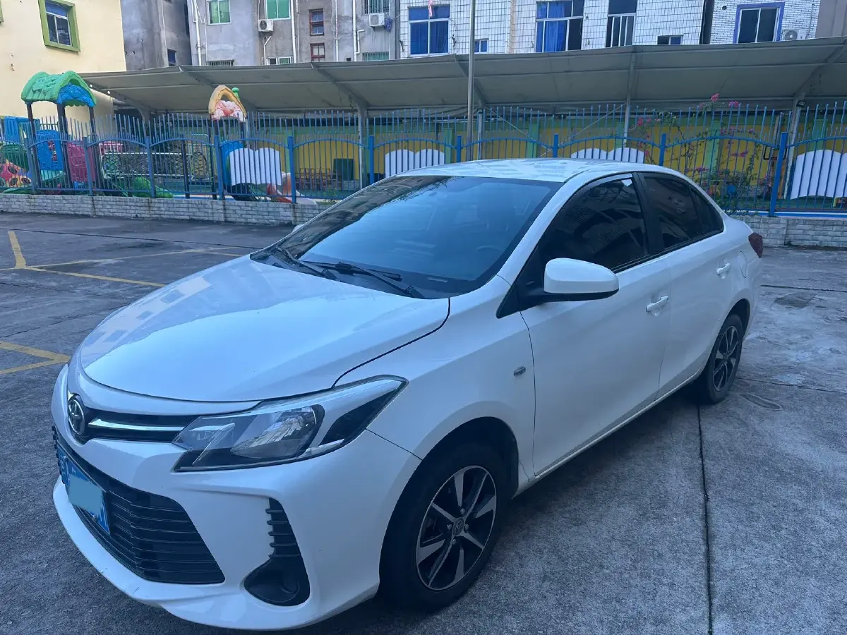 2022 Toyota Vios 1.5L 112HP L4 CVT