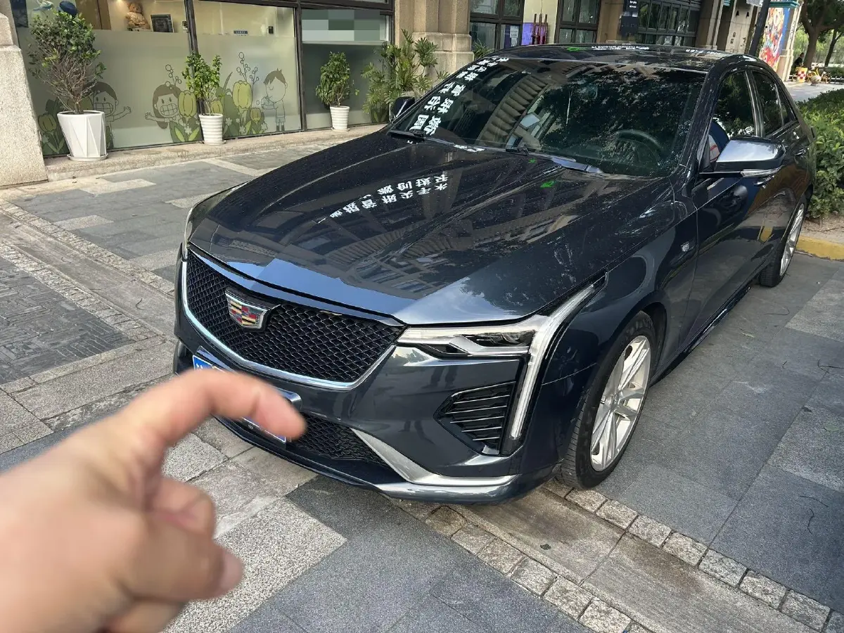 2022 Cadillac CT4 2.0T 237HP L4 8AT