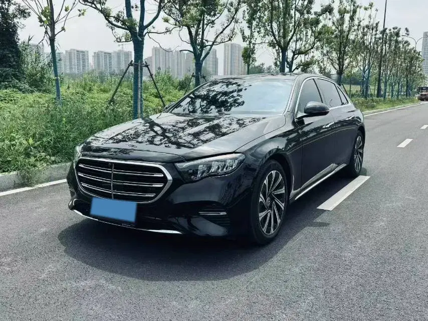 2025 Mercedes-Benz E Class 2.0T 258HP L4 9AT