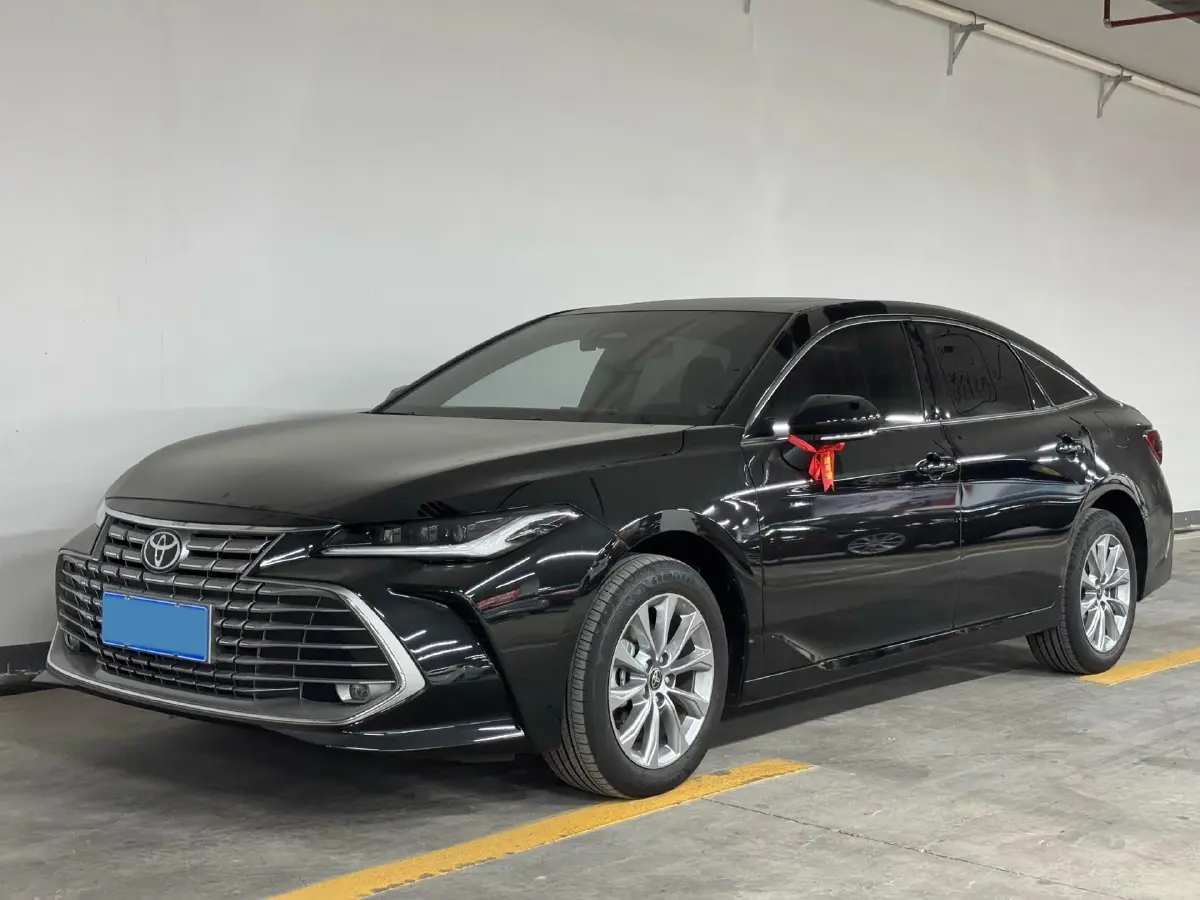 2024 Toyota Avalon 2.0L 173HP L4 CVT