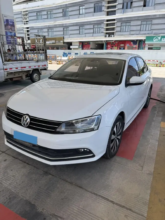 2018 Volkswagen Sagitar 1.6L 110HP L4 6AT