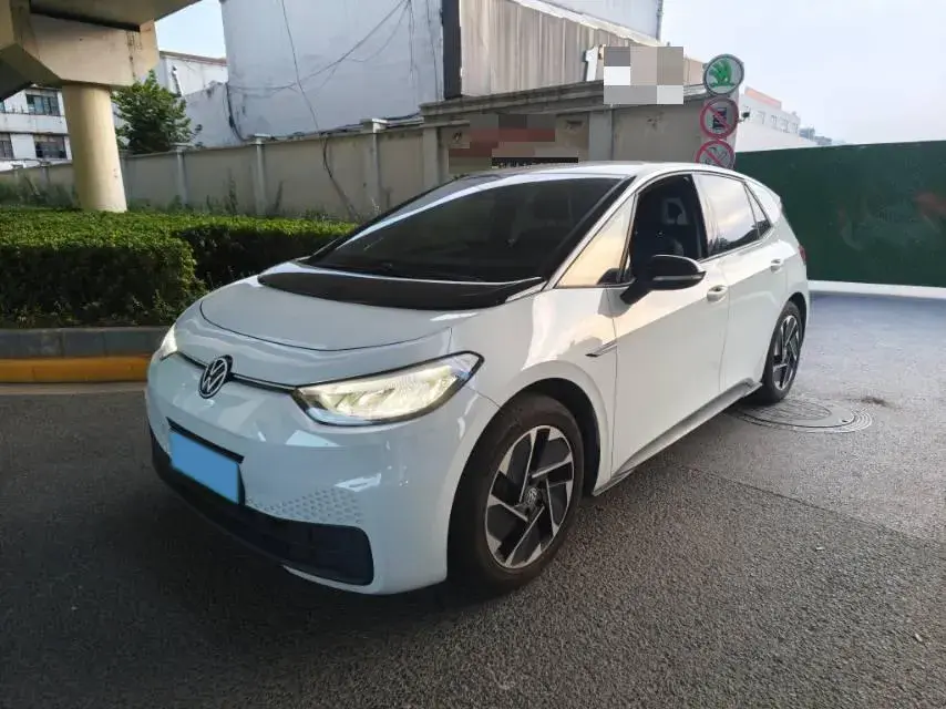 2023 Volkswagen ID.3 BEV 52.8KWH